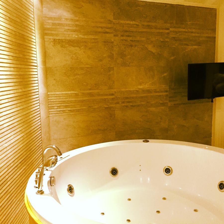 Aphrodite Hotel Ţabarjā 外观 照片