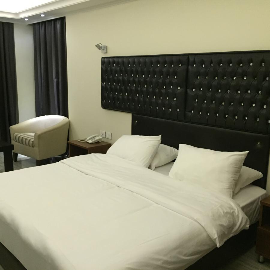 Aphrodite Hotel Ţabarjā 外观 照片
