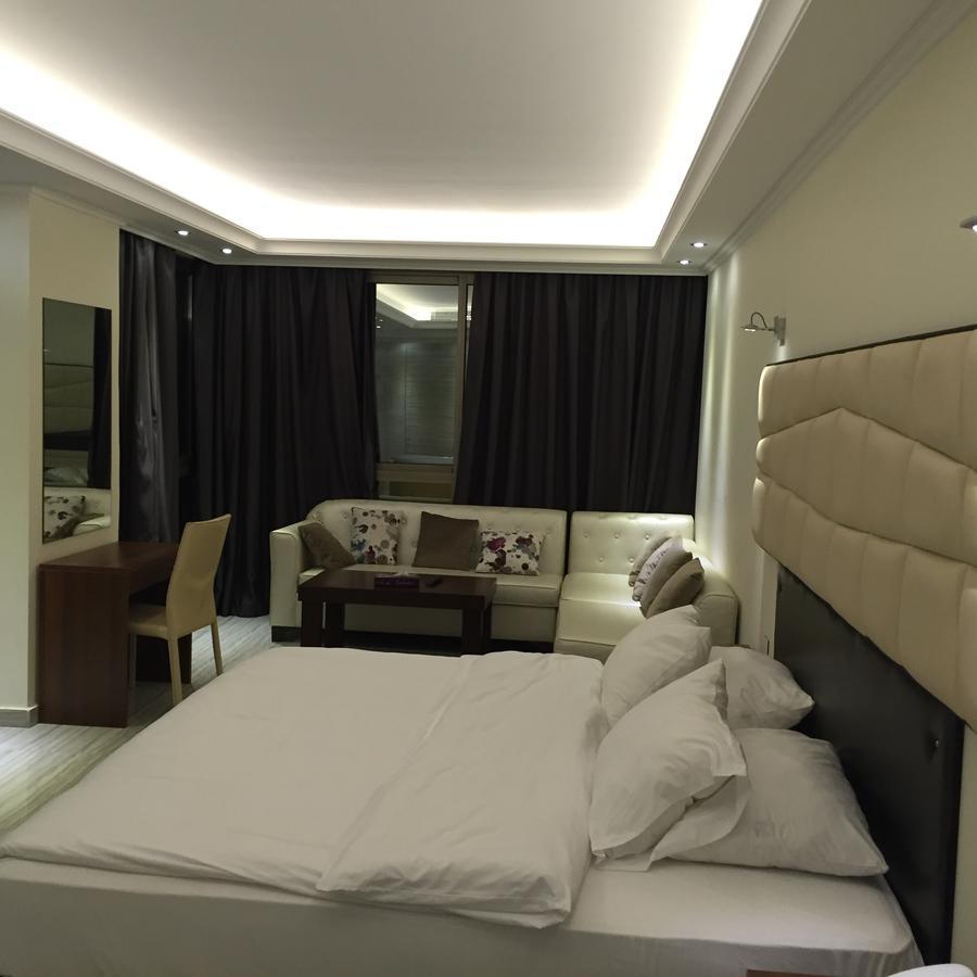 Aphrodite Hotel Ţabarjā 外观 照片