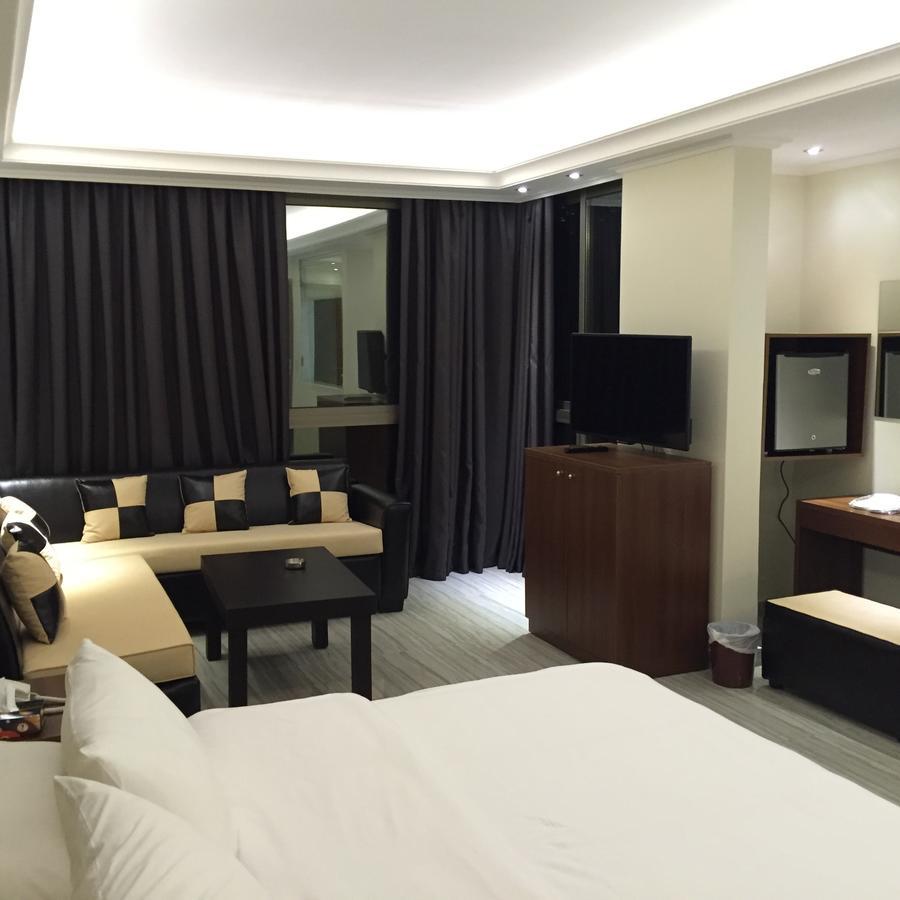 Aphrodite Hotel Ţabarjā 客房 照片