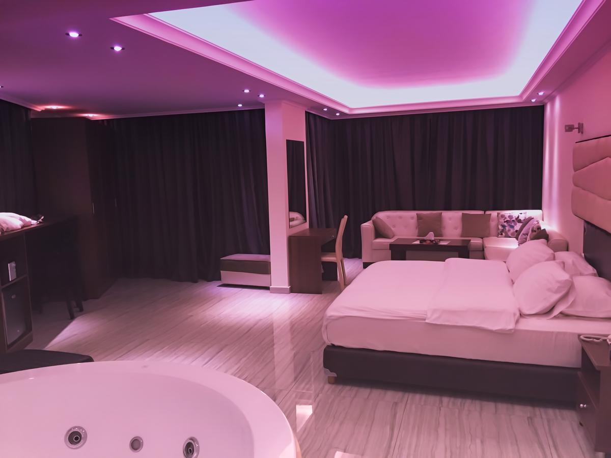 Aphrodite Hotel Ţabarjā 外观 照片